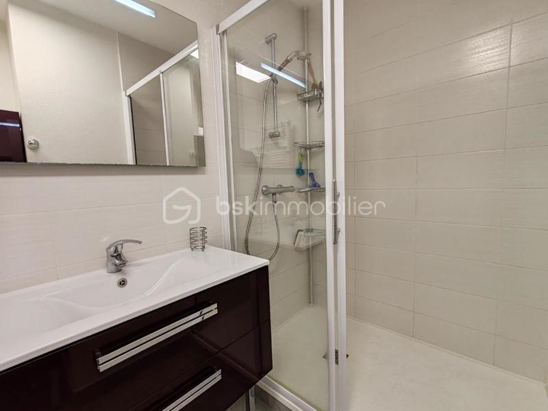 Appartement - 65 m² - 2 pièces