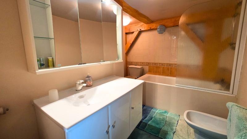 Propriété - 265 m² - 6 pièces