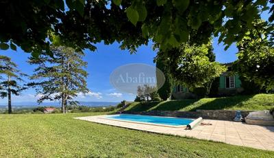 Château - 480 m² - 13 pièces