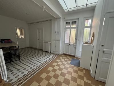 Appartement - 152 m² - 2 pièces
