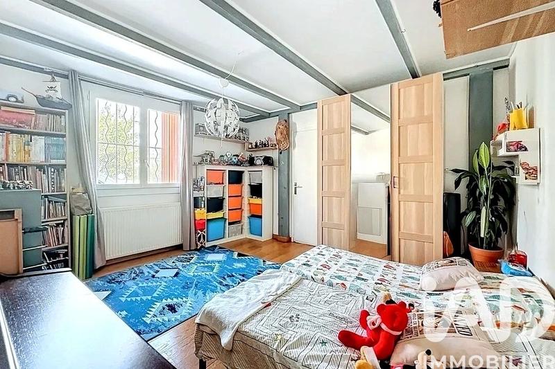 Maison - 140 m² - 5 pièces