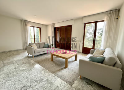 Appartement - 86 m² - 4 pièces