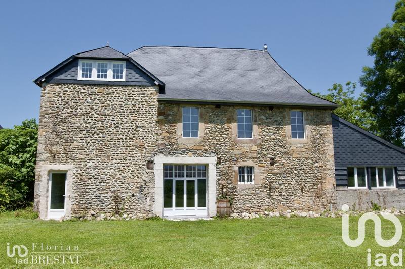 Maison - 192 m² - 6 pièces