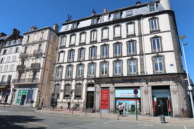 Local commercial - 130 m² - 4 pièces