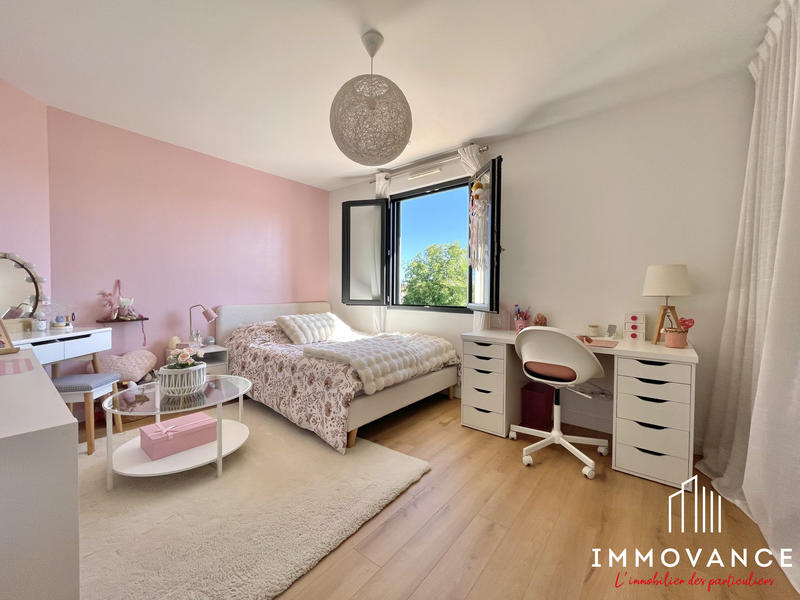 Villa - 190 m² - 6 pièces