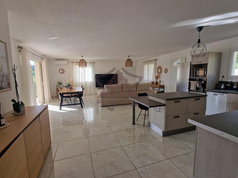 Villa - 100 m² - 4 pièces