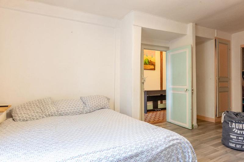 Maison - 229 m² - 8 pièces