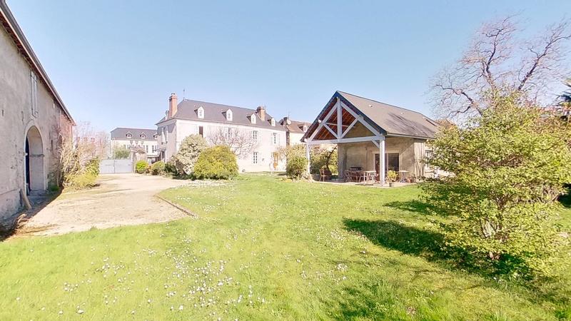 Propriété - 290 m² - 8 pièces