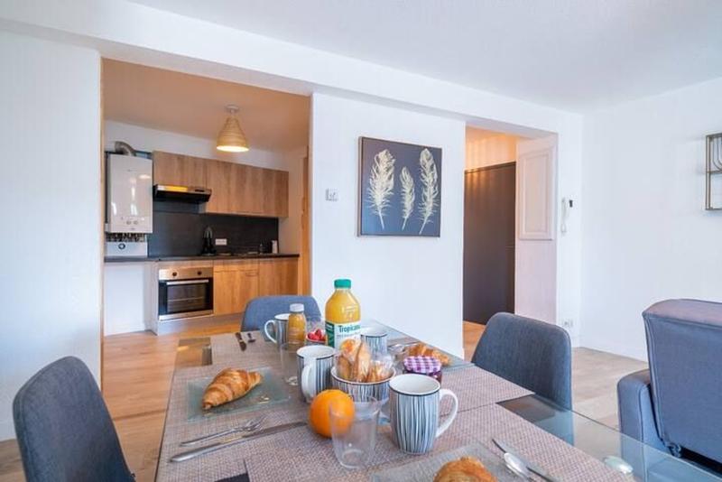 Immeuble - 220 m² - 8 pièces