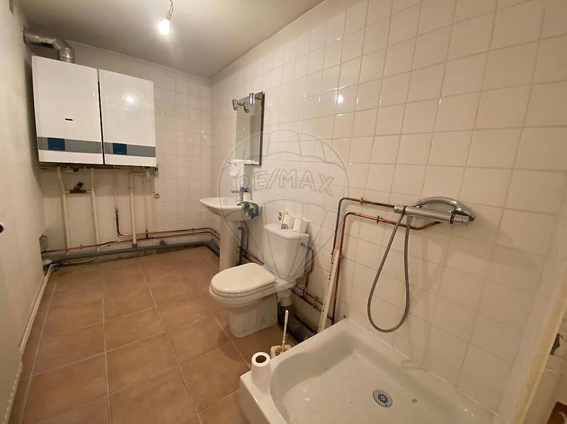 Maison - 250 m² - 7 pièces