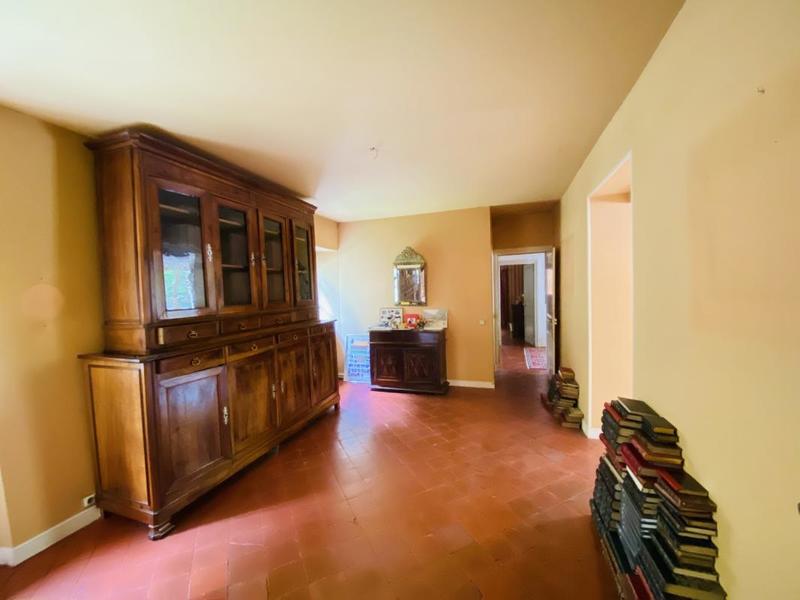 Maison - 400 m² - 11 pièces