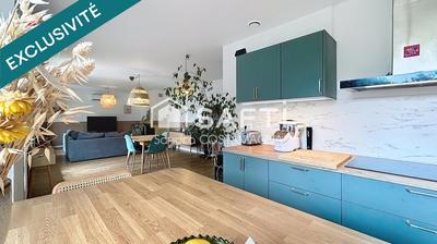 Maison - 180 m² - 8 pièces