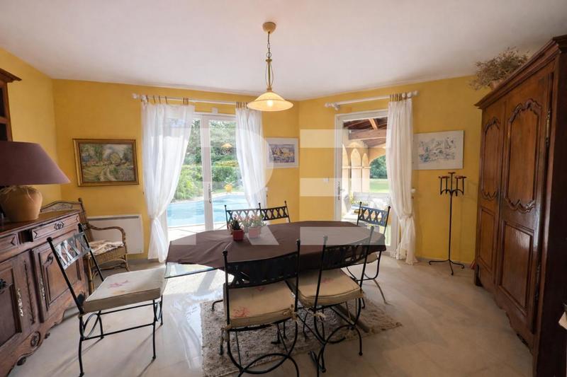 Maison de campagne - 180 m² - 6 pièces