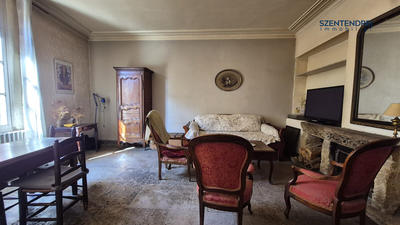 Maison ancienne - 203 m² - 8 pièces