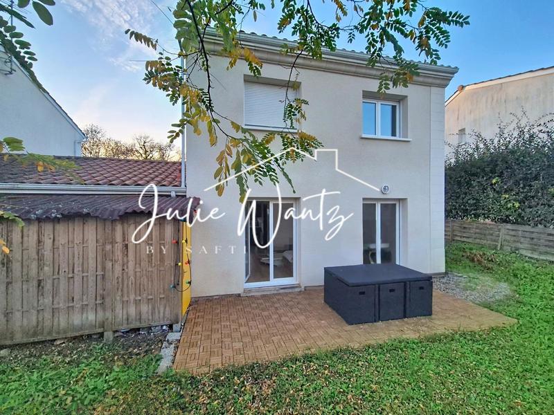 Maison - 85 m² - 4 pièces