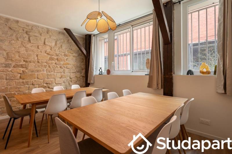 Chambre - 11 m² - 1 pièce