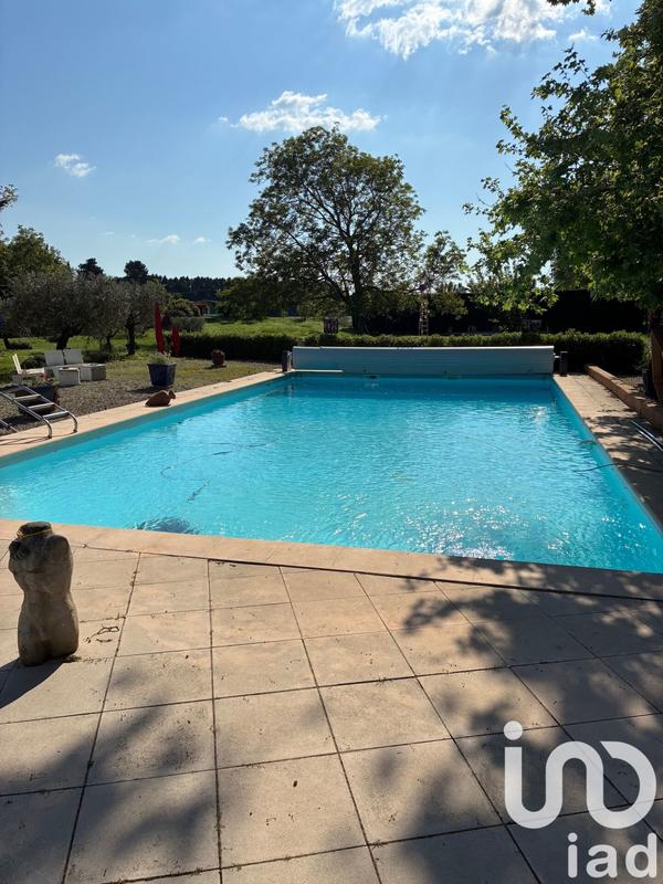 Maison - 197 m² - 8 pièces