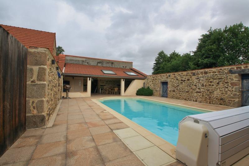 Maison de campagne - 320 m² - 15 pièces