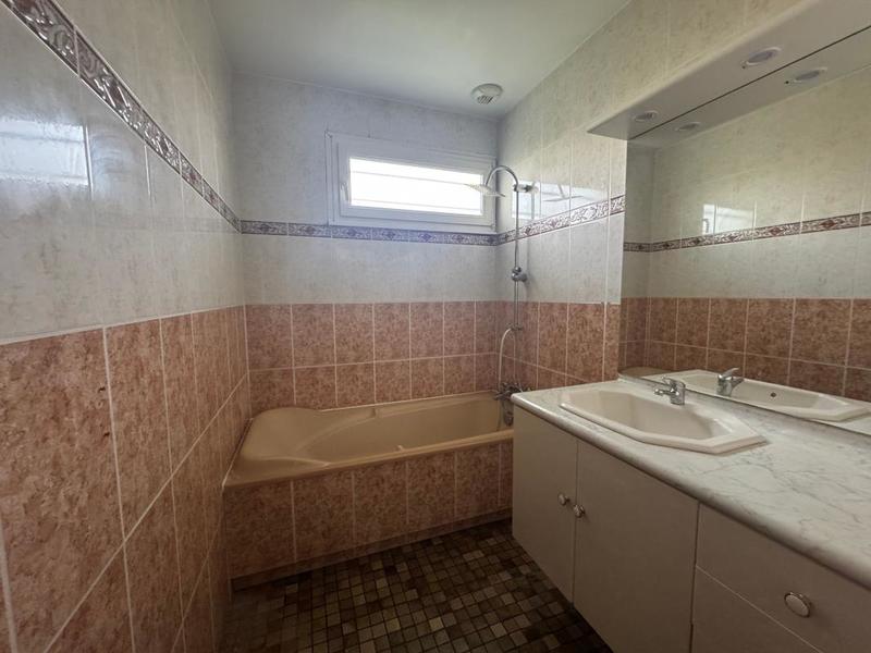 Maison - 82 m² - 4 pièces