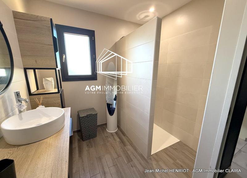 Villa - 104 m² - 4 pièces