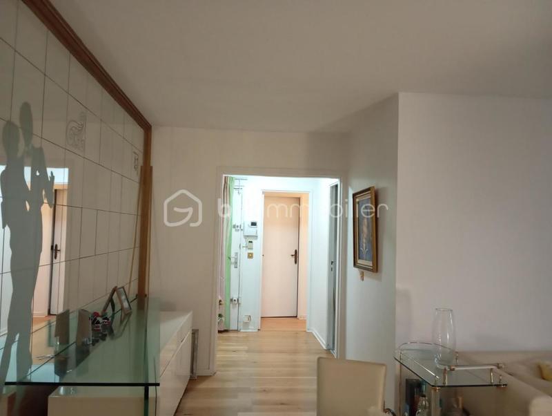 Appartement - 90 m² - 4 pièces