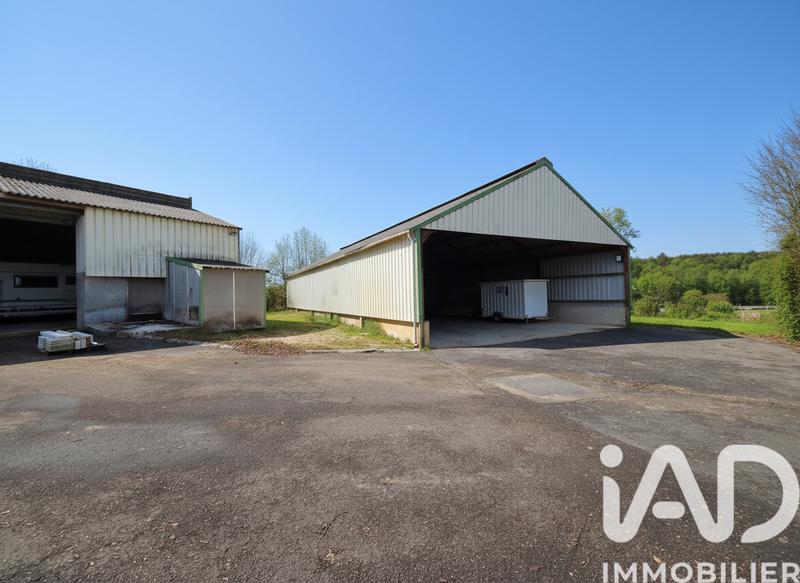 Appartement - 2 280 m² - 5 pièces