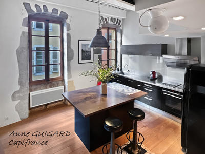 Appartement ancien - 159 m² - 4 pièces