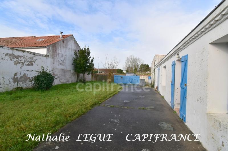 Longère - 137 m² - 9 pièces