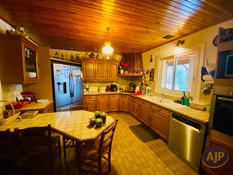 Maison - 140 m² - 4 pièces