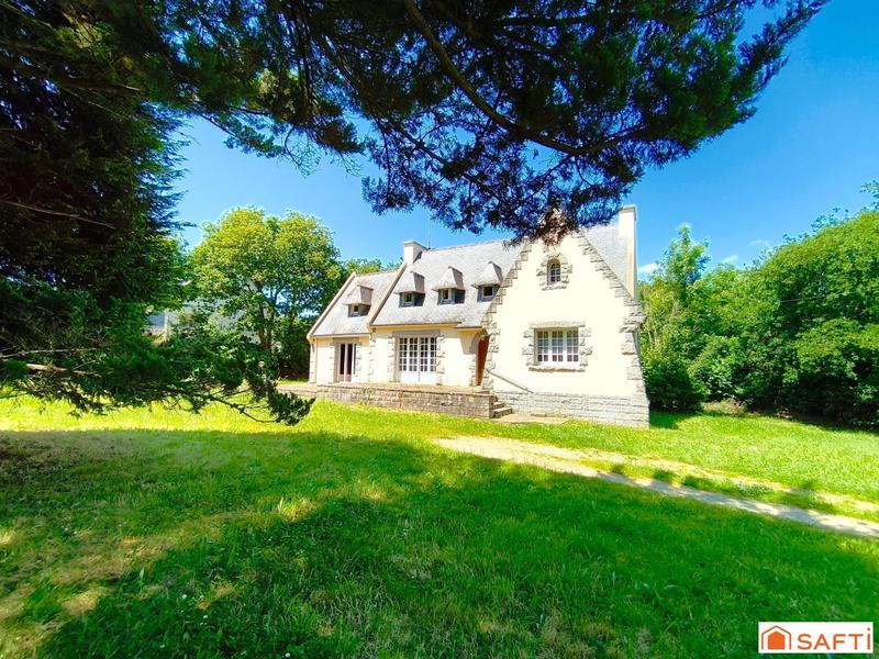 Maison - 165 m² - 8 pièces