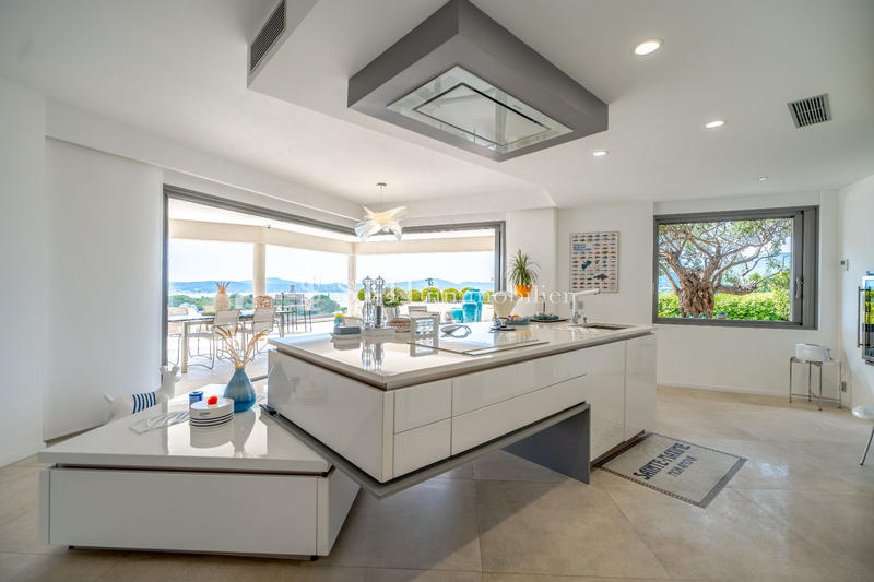 Villa - 350 m² - 7 pièces