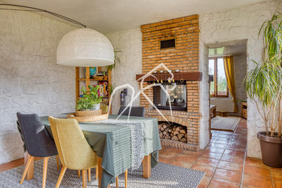 Maison - 162 m² - 8 pièces