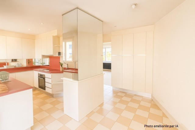 Appartement - 218 m² - 6 pièces