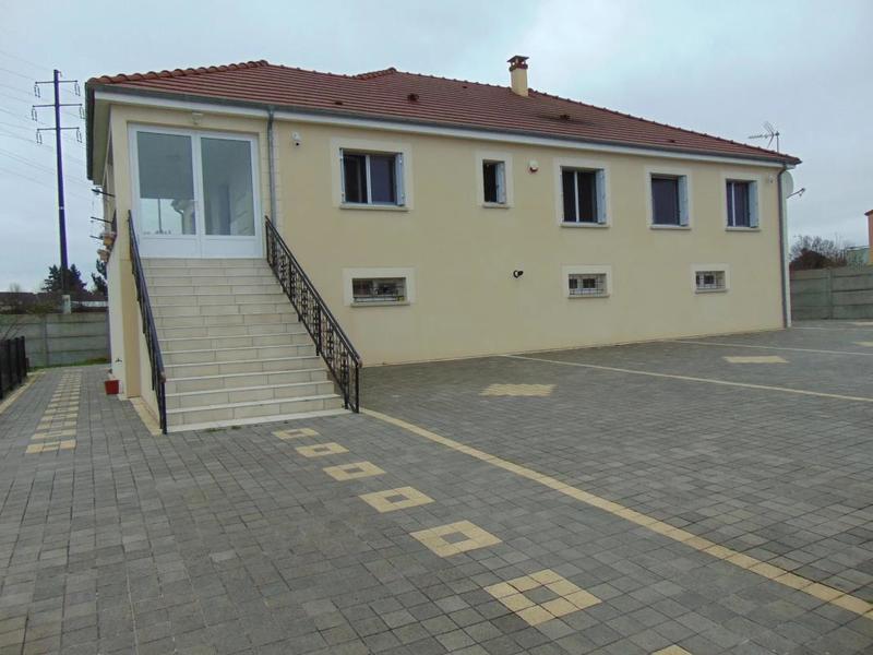 Maison - 145 m² - 9 pièces