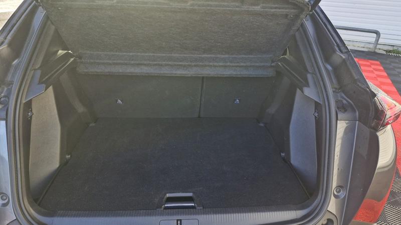 Peugeot 2008 BlueHDI 130 Eat8 Allure