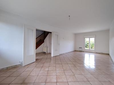 Maison - 92 m² - 4 pièces