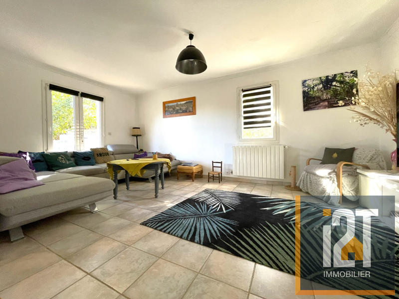 Maison - 200 m² - 6 pièces