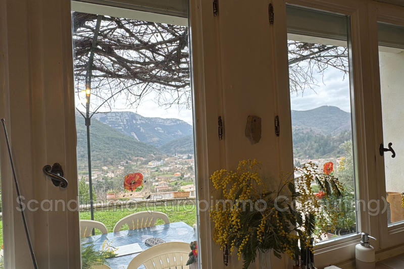 Maison - 199 m² - 5 pièces