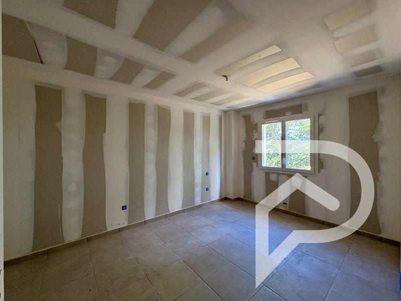 Maison - 87 m² - 4 pièces