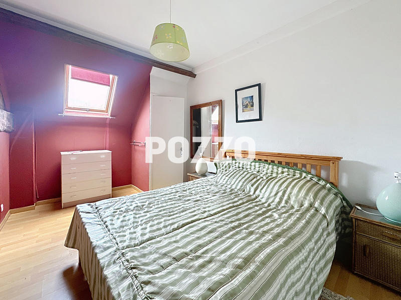 Maison - 322 m² - 16 pièces