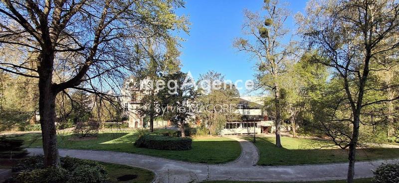 Appartement - 92 m² - 4 pièces