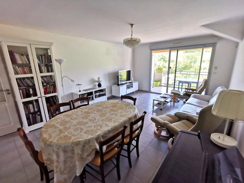 Appartement - 72 m² - 3 pièces