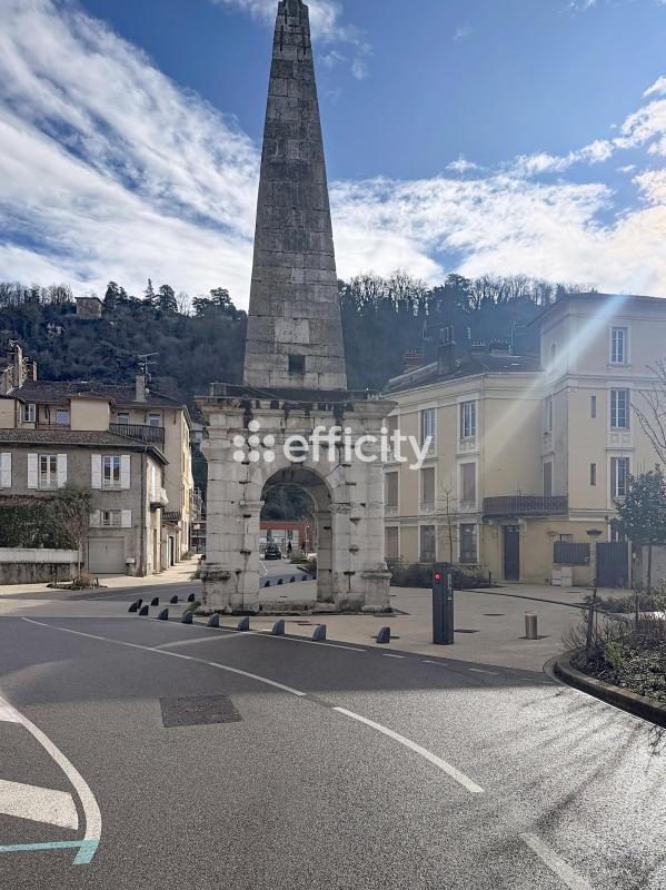 Maison - 137 m² - 6 pièces