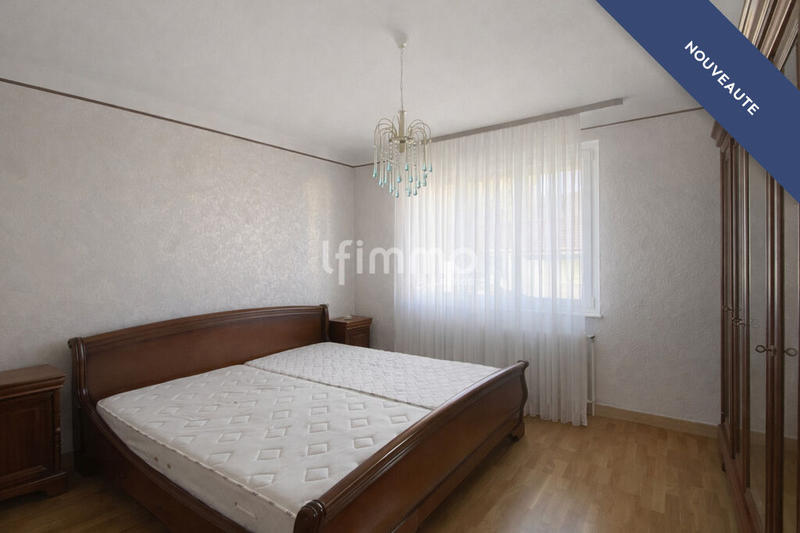 Maison - 92 m² - 5 pièces