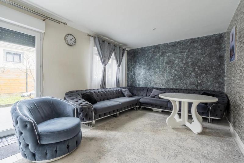 Maison - 86 m² - 5 pièces