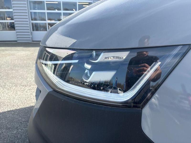 Volkswagen Transporter E Van (64kwh/210kw) L1