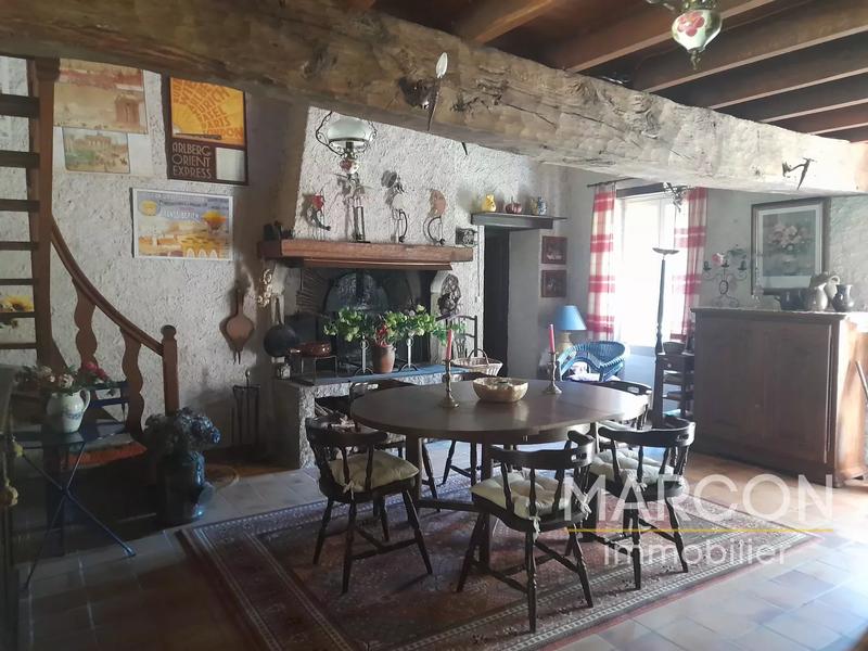 Propriété - 184 m² - 6 pièces