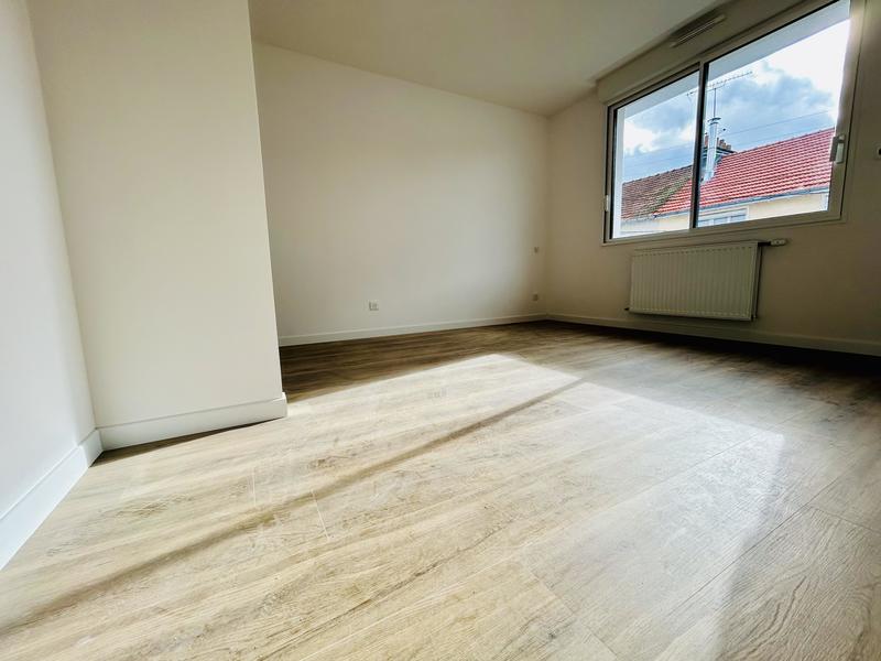 Maison - 114 m² - 6 pièces