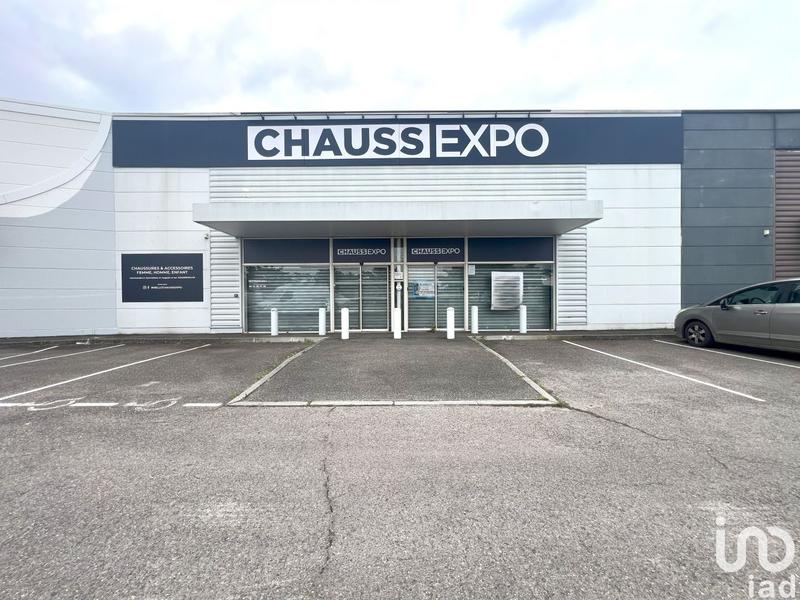 Local commercial - 610 m²