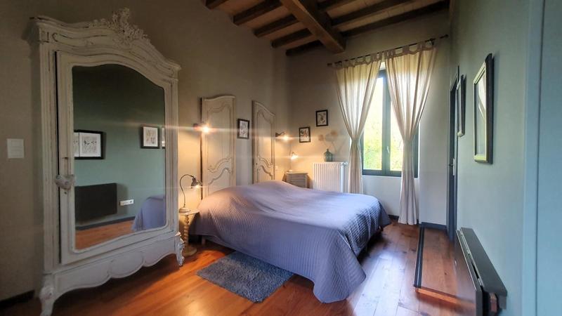 Propriété - 300 m² - 12 pièces